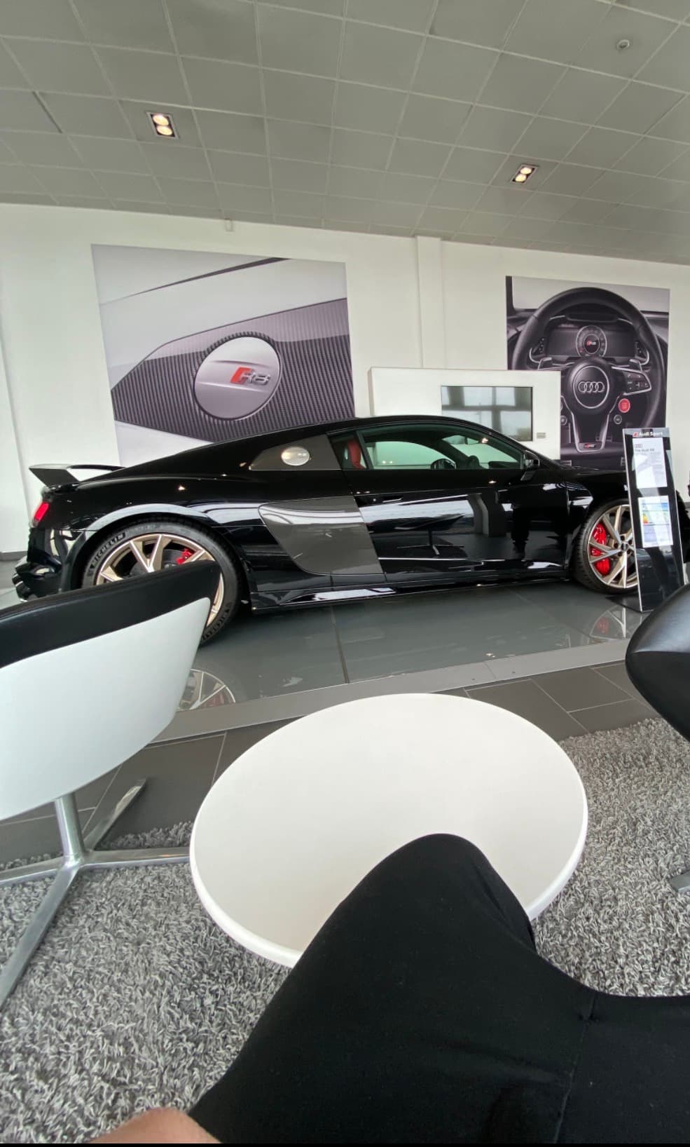Audi R8 V10 PLUS